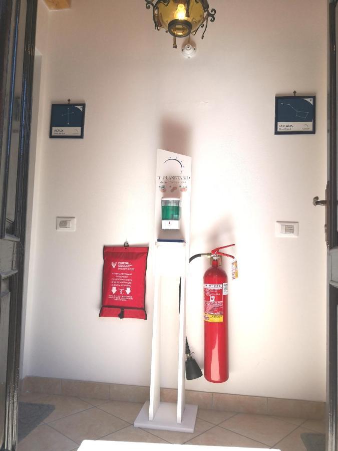 Il Planetario Apartment Verbania Bagian luar foto