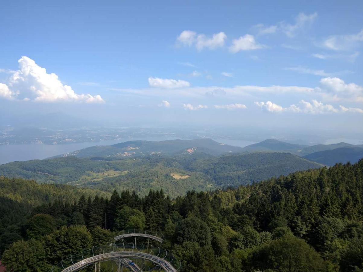Il Planetario Apartment Verbania Bagian luar foto